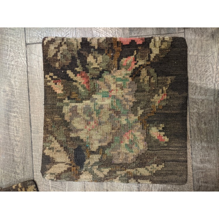 ΜΑΞΙΛΑΡΙ ΧΕΙΡΟΠΟΙΗΤΟ KILIM MINDER 41 40x40